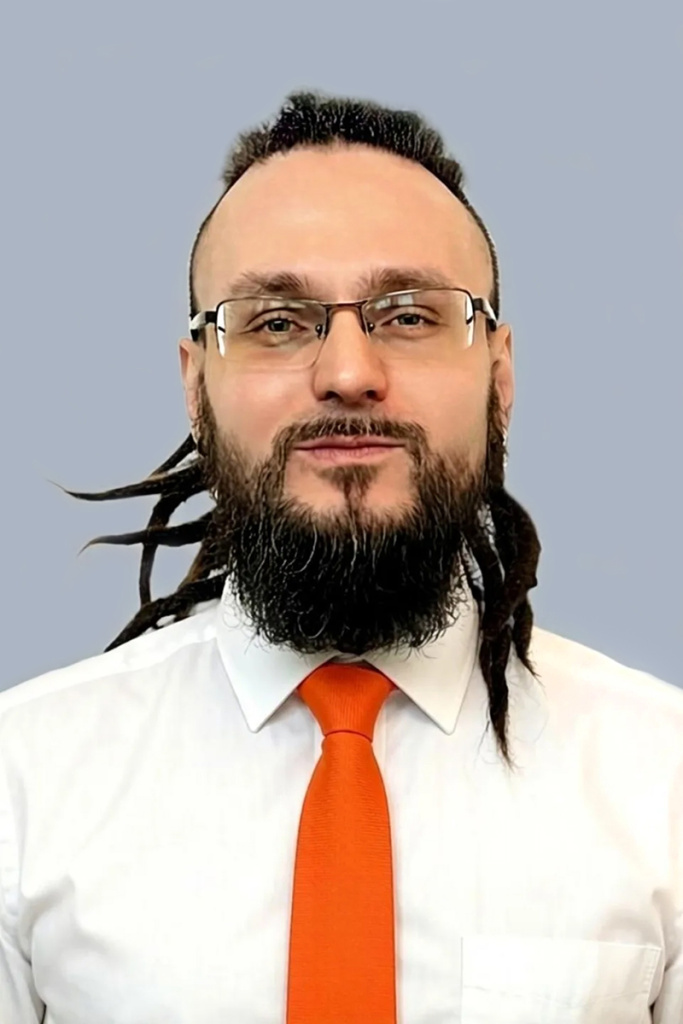 Мельников Артём.jpg